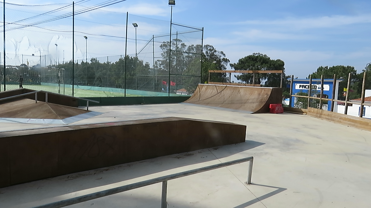 São Teotónio skatepark